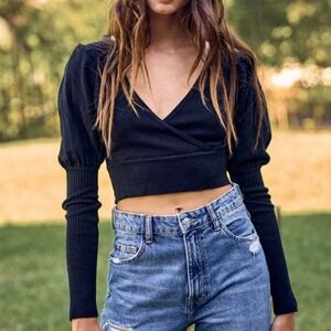 Princess sleeve crop top